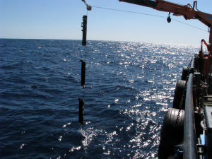 Monitoramento offshore - Coleta de água
